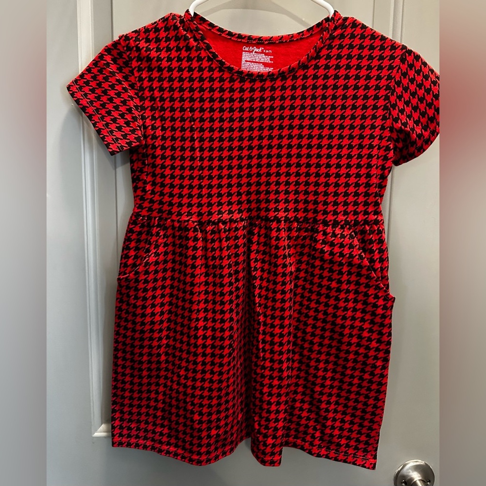 Cat & Jack Size S (6/7) Red/Black Houndstooth Dress EUC